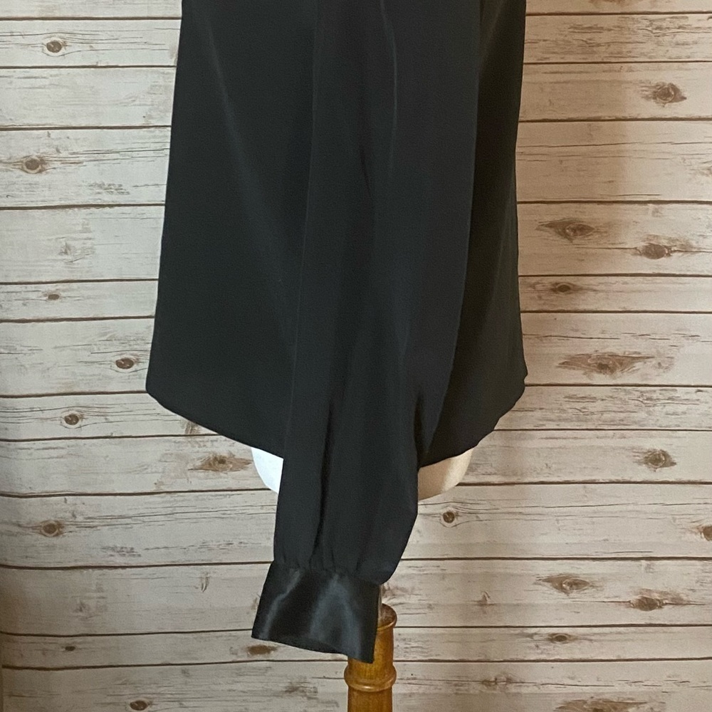 Vintage Carlisle black 100% silk pleated front button-down blouse Size 10 - Picture 6 of 9